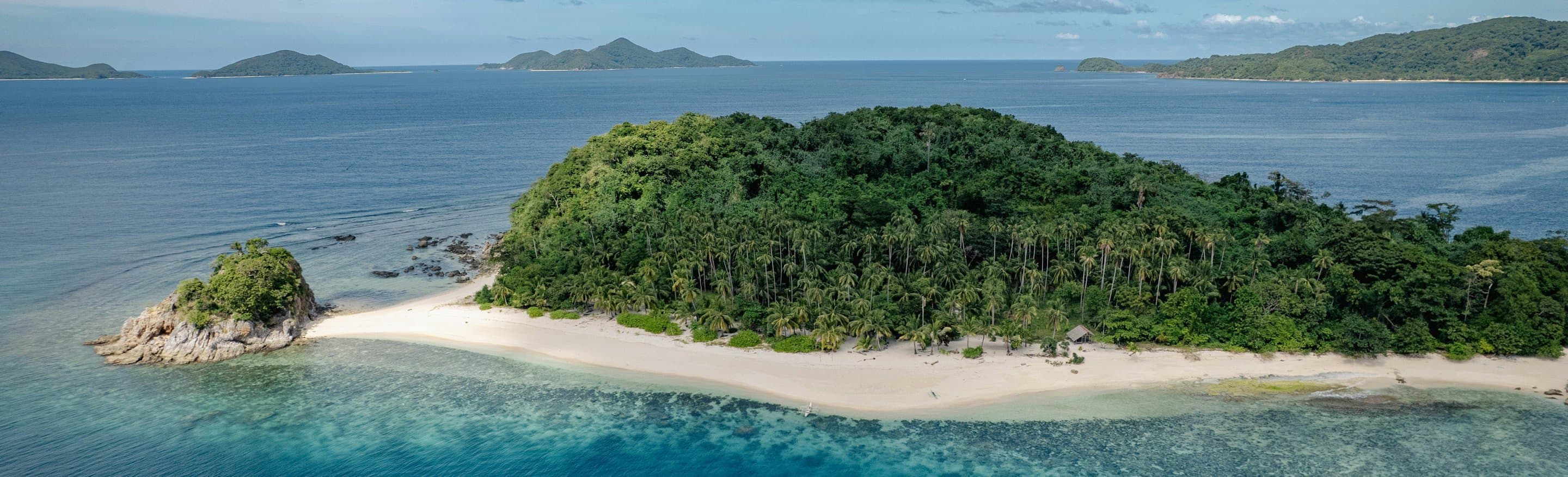 Island and white sandbar in Linapacan, Palawan, Philippines